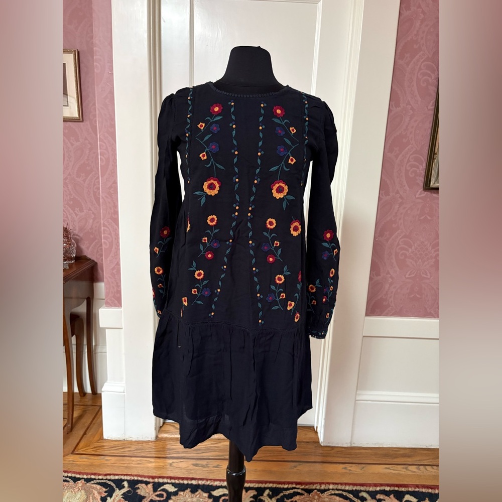 Sézane Black Dress with Colorful Floral Embroidery - Picture 4 of 13